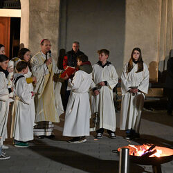 Osternachtsfeier mit Weihbischof Turnovszky