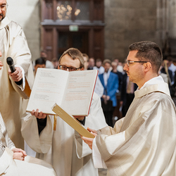 Diakonenweihe 2024 / Erzdiözese Wien/ Schönlaub