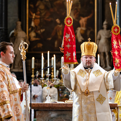 Priesterweihe Byzantinischer Ritus im Stephansdom / Erzdiözese Wien/ Schönlaub